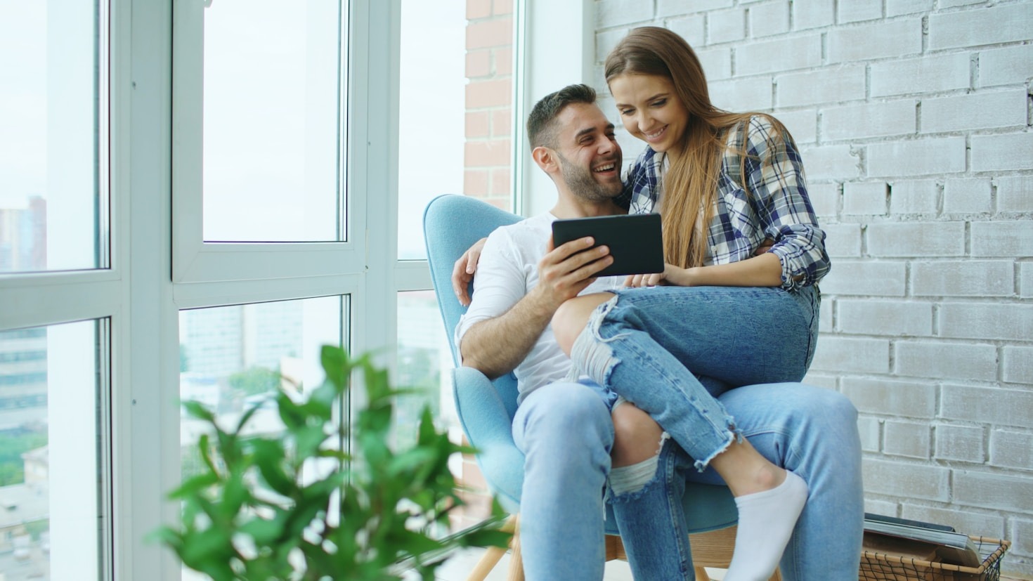 Dlaczego warto wybrać elektroniczne zaproszenia ślubne?
